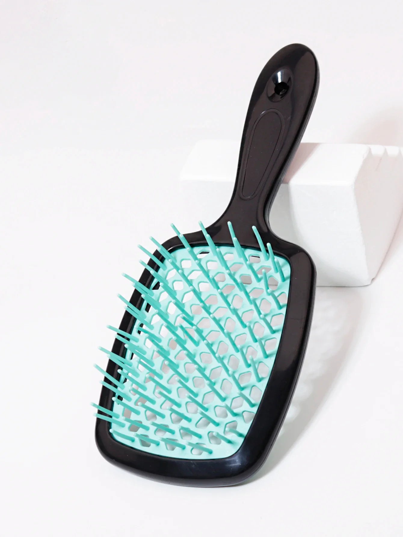 Viral Detangling Brush